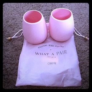 What A Pair Silicone Wine Glasses Set of 2